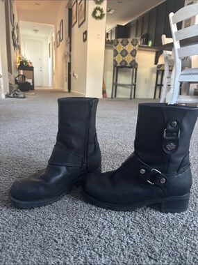 Harley-Davidson Women’s Black Leather Zip Harness Boots